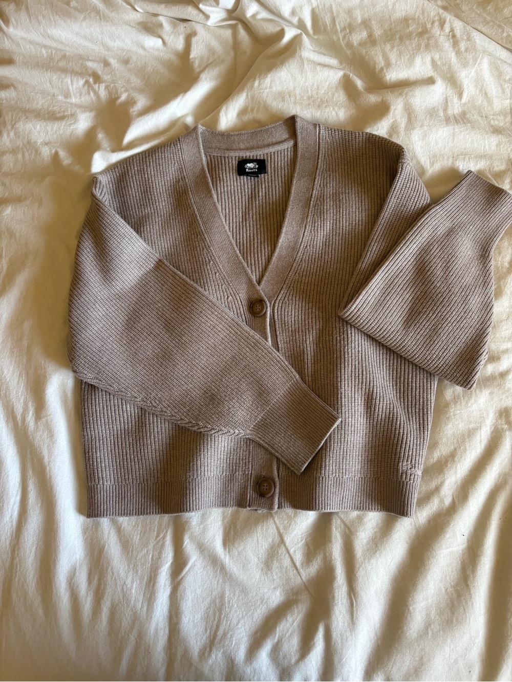 Roots's Cozy V-Neck Button Front Women's Sweater Cardigan - Taupe - Picture 2 of 4